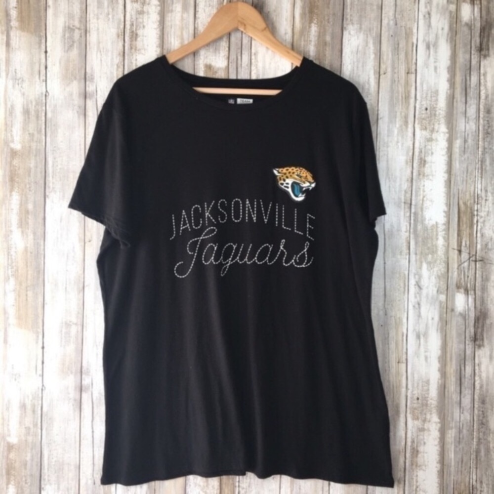 NFL Jacksonville Jaguars Women’s M Black Graphic Tee Faux Stitch Shirt Football